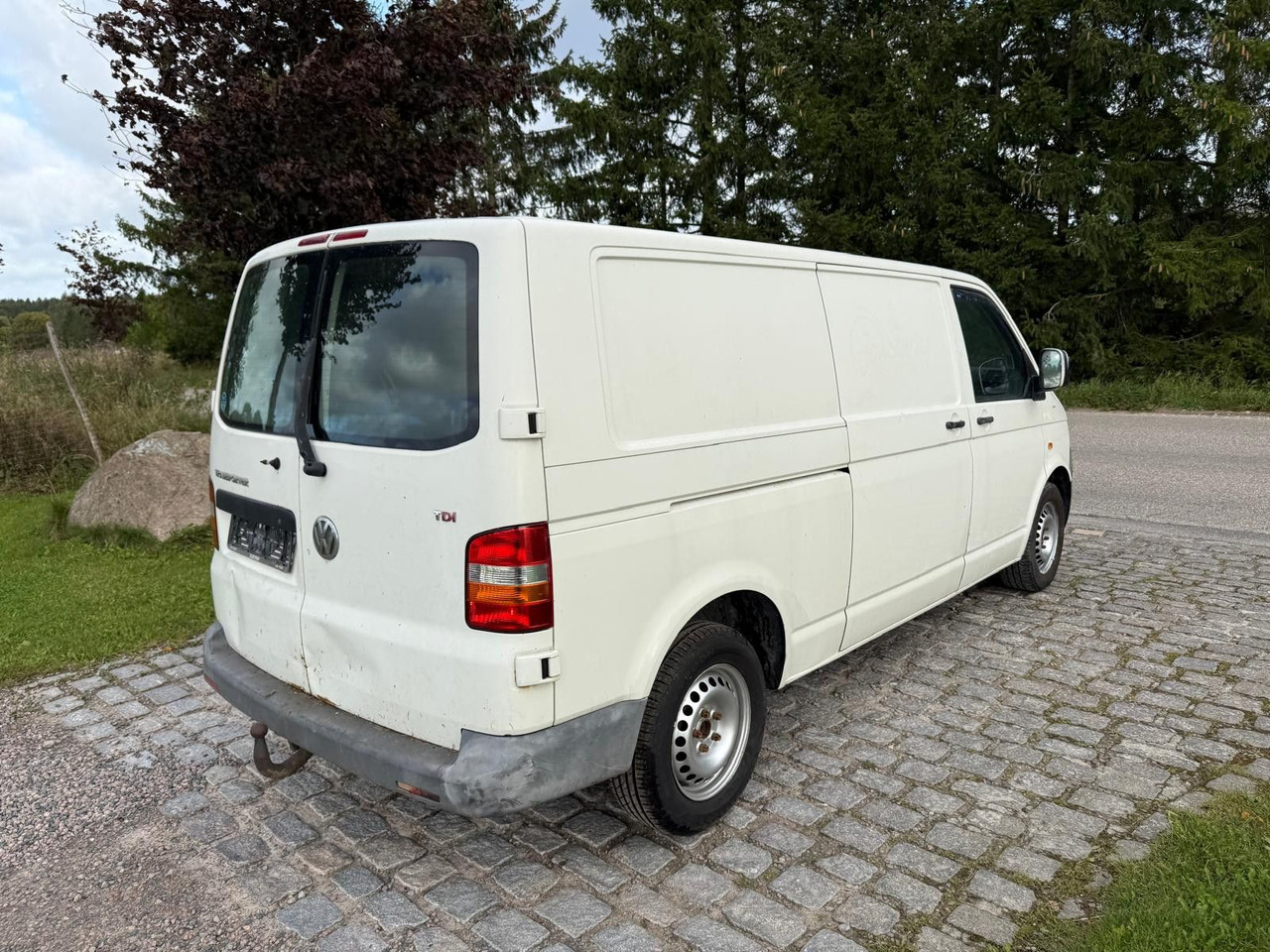 Volkswagen T5 Transporter 2.5 TDI Kasten lang *2500 € - Легковой фургон: фото 4 Volkswagen T5 Transporter 2.5 TDI Kasten lang *2500 € - Легковой фургон: фото 4