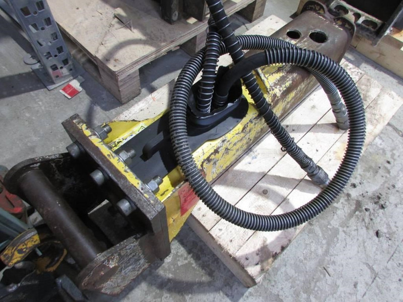 Atlas-Copco EC 40 T Hydraulikhammer 2.100 EUR - Гидромолот для Строительной техники: фото 2 Atlas-Copco EC 40 T Hydraulikhammer 2.100 EUR - Гидромолот для Строительной техники: фото 2