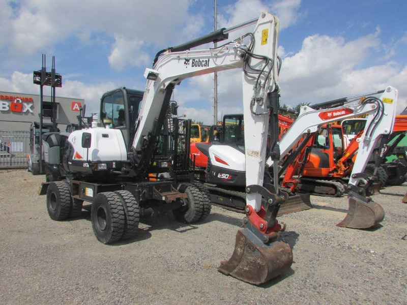 Bobcat E 57 W 35.000 EUR - Колёсный экскаватор: фото 3 Bobcat E 57 W 35.000 EUR - Колёсный экскаватор: фото 3