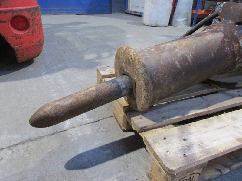 Bobcat Montabert HB 1180 Hydraulikhammer 4.500 EUR - Гидромолот для Строительной техники: фото 2 Bobcat Montabert HB 1180 Hydraulikhammer 4.500 EUR - Гидромолот для Строительной техники: фото 2