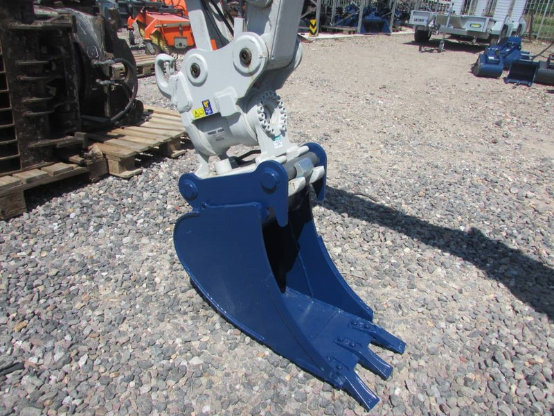 Takeuchi TB 225 Minibagger 42.500 EUR - Мини-экскаватор: фото 3 Takeuchi TB 225 Minibagger 42.500 EUR - Мини-экскаватор: фото 3