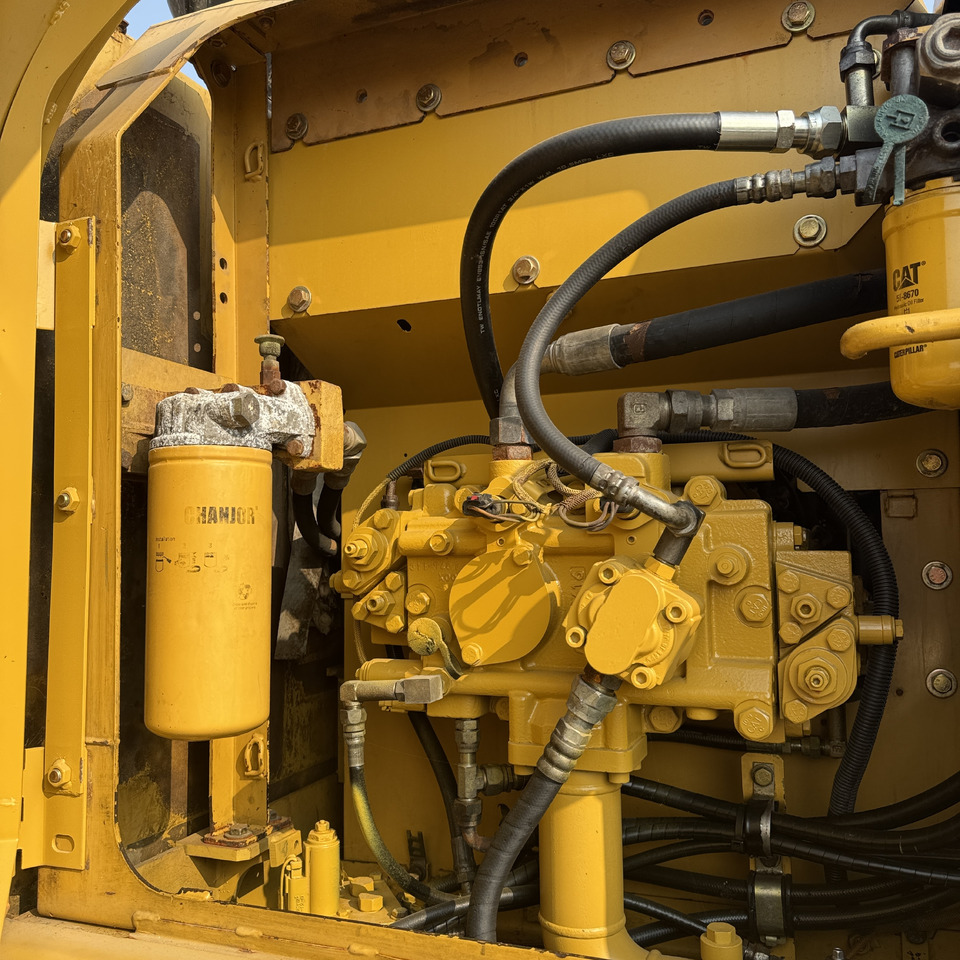 CATERPILLAR 315D - Гусеничный экскаватор: фото 3 CATERPILLAR 315D - Гусеничный экскаватор: фото 3