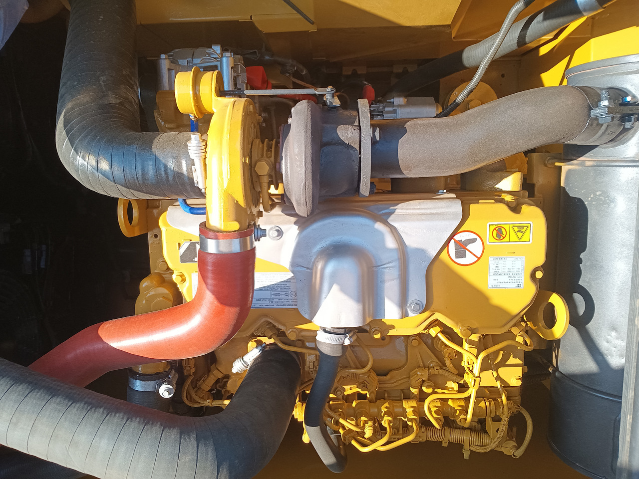 CATERPILLAR 320GC - Гусеничный экскаватор: фото 5 CATERPILLAR 320GC - Гусеничный экскаватор: фото 5