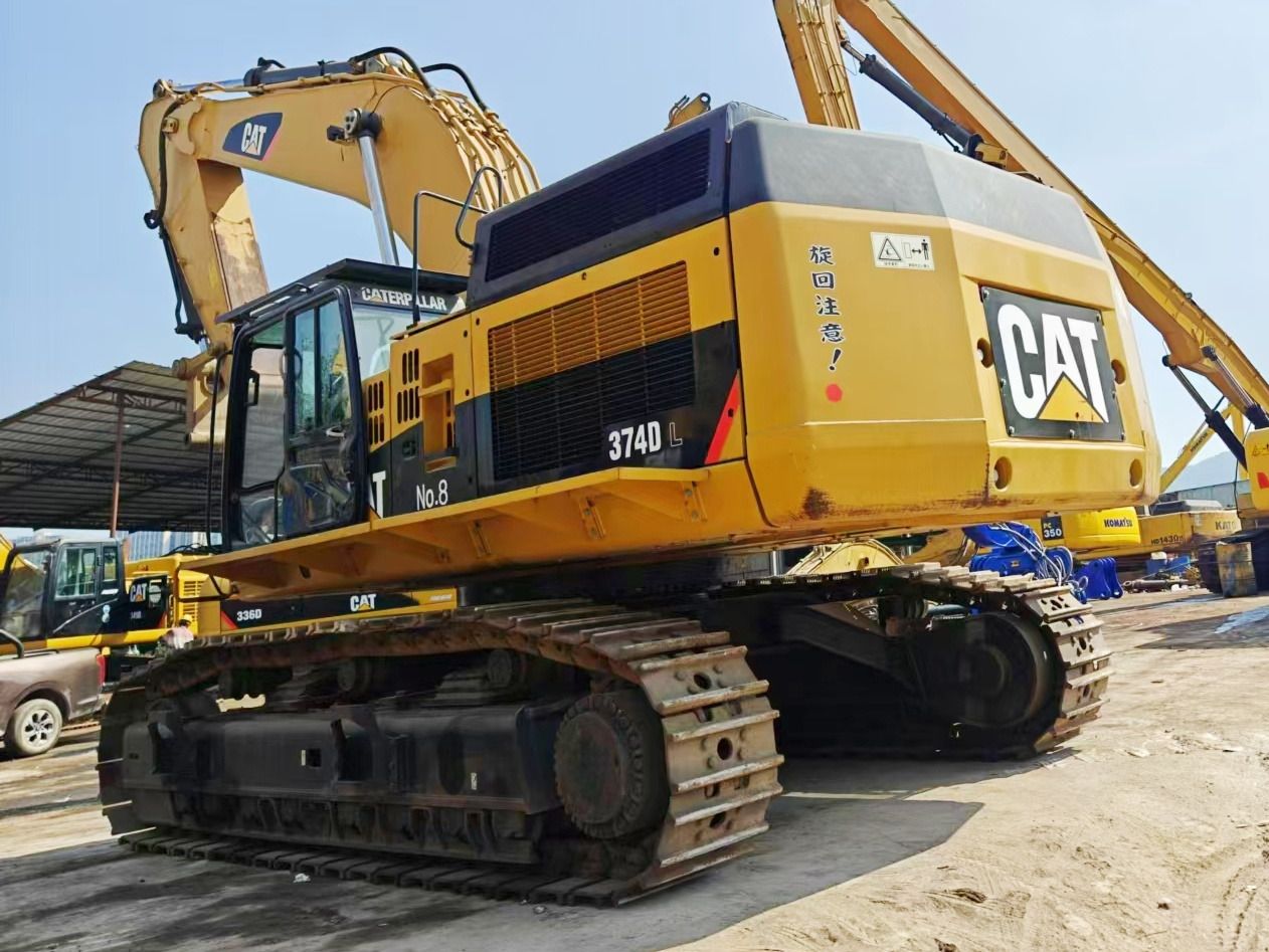 CATERPILLAR 374DL - Гусеничный экскаватор: фото 2 CATERPILLAR 374DL - Гусеничный экскаватор: фото 2