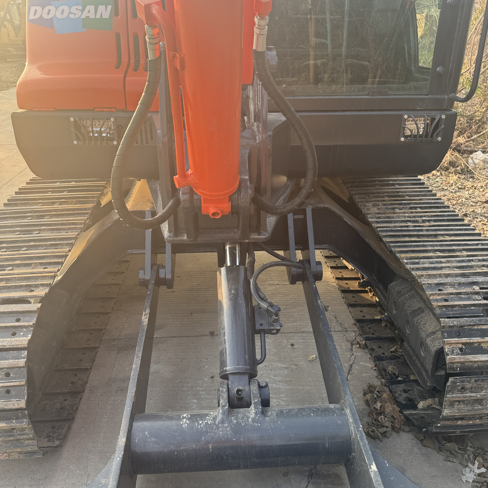 Doosan DX60 - Мини-экскаватор: фото 3 Doosan DX60 - Мини-экскаватор: фото 3