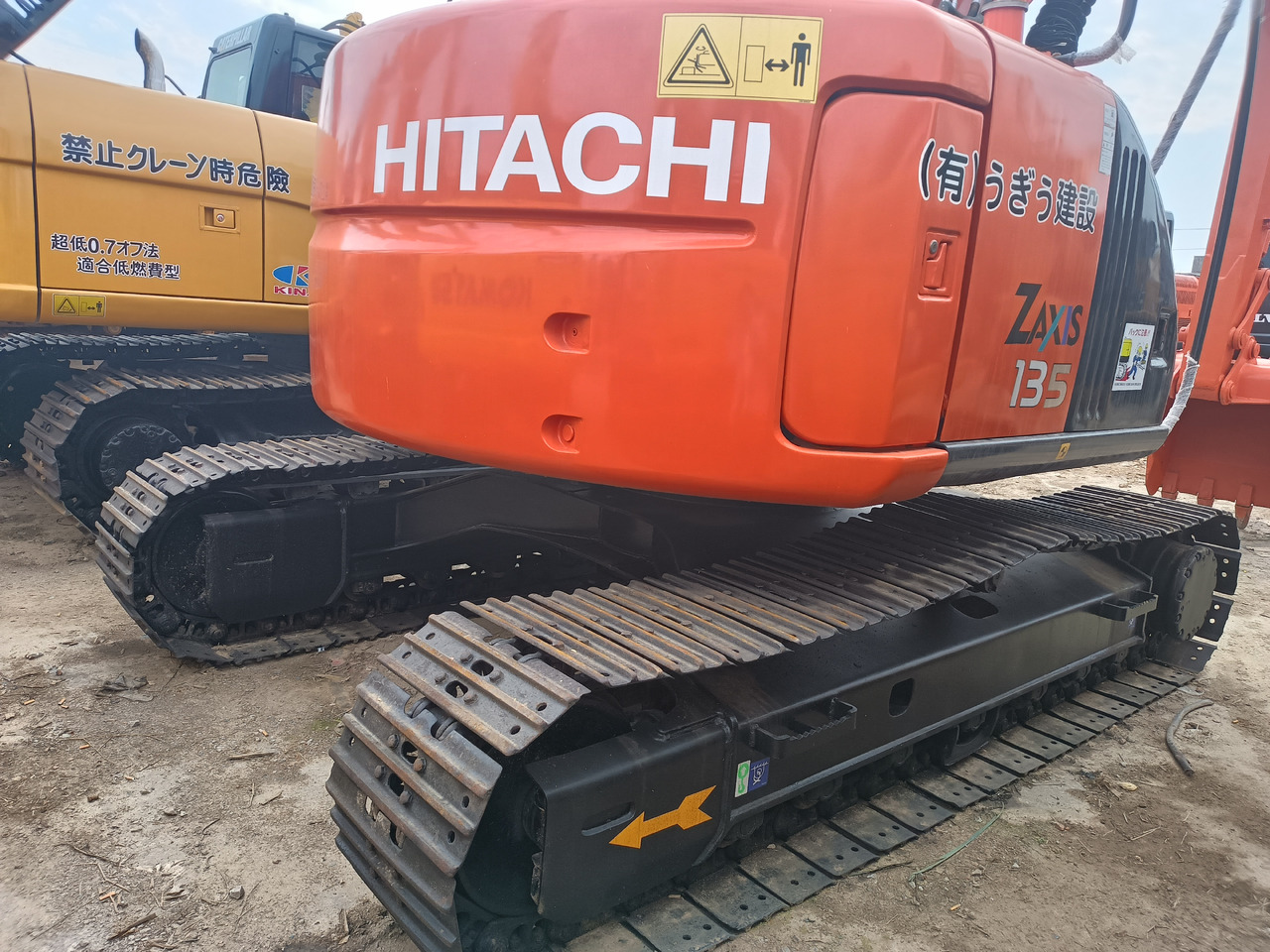 HITACHI ZX135 - Гусеничный экскаватор: фото 3 HITACHI ZX135 - Гусеничный экскаватор: фото 3