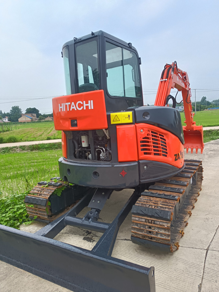 HITACHI ZX50U-2 - Мини-экскаватор: фото 3 HITACHI ZX50U-2 - Мини-экскаватор: фото 3