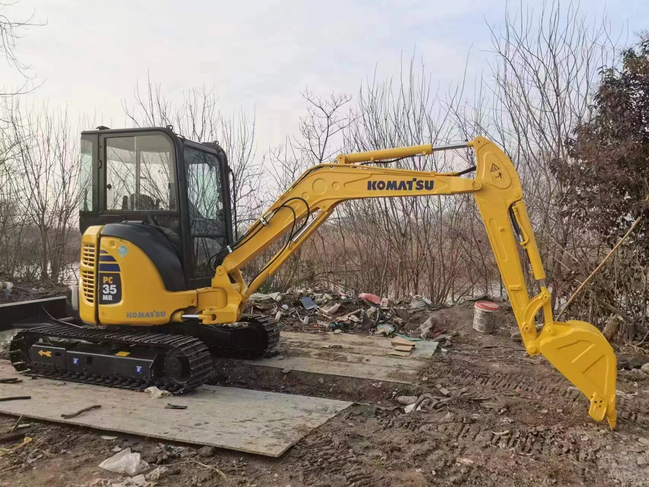 KOMATSU PC 35 MR - Мини-экскаватор: фото 1 KOMATSU PC 35 MR - Мини-экскаватор: фото 1