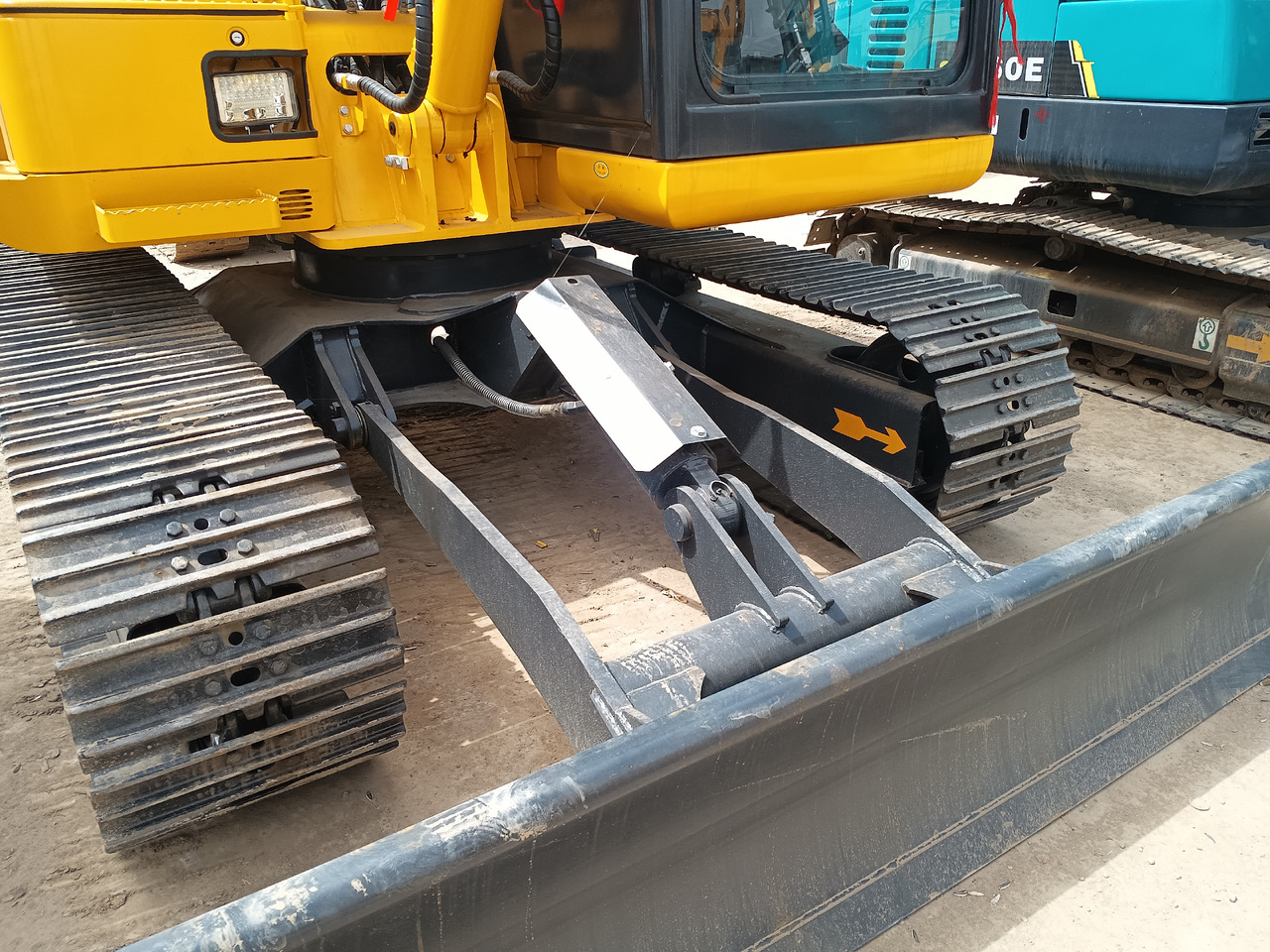 Гусеничный экскаватор KOMATSU PC60-8: фото 6