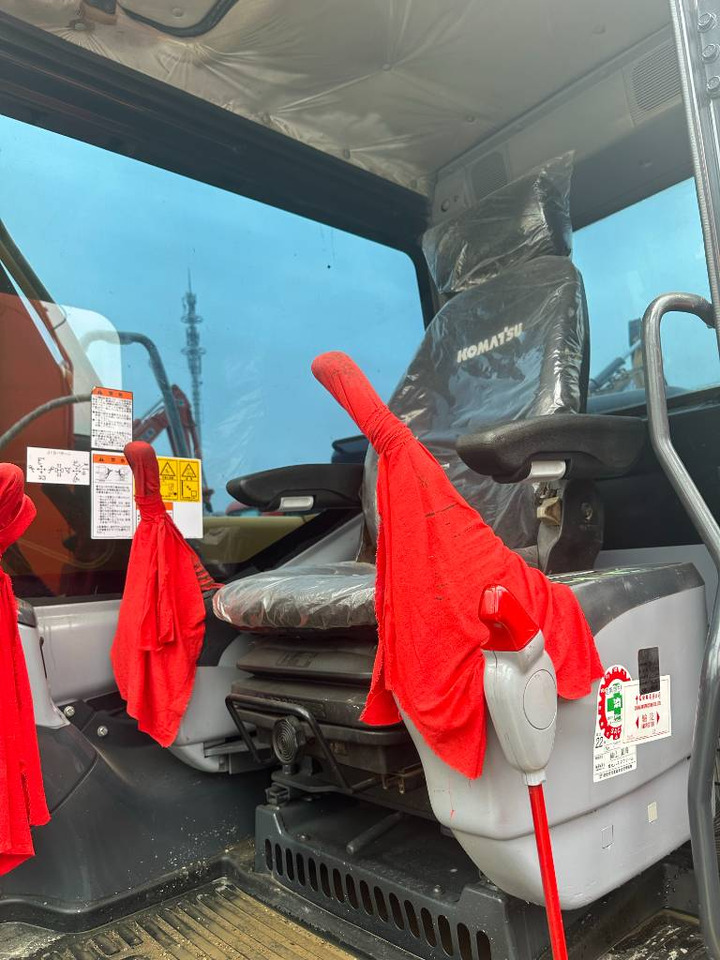 Komatsu PC 130 - Мини-экскаватор: фото 3 Komatsu PC 130 - Мини-экскаватор: фото 3