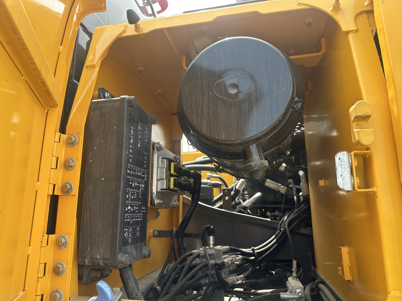 VOLVO EC250D - Гусеничный экскаватор: фото 2 VOLVO EC250D - Гусеничный экскаватор: фото 2