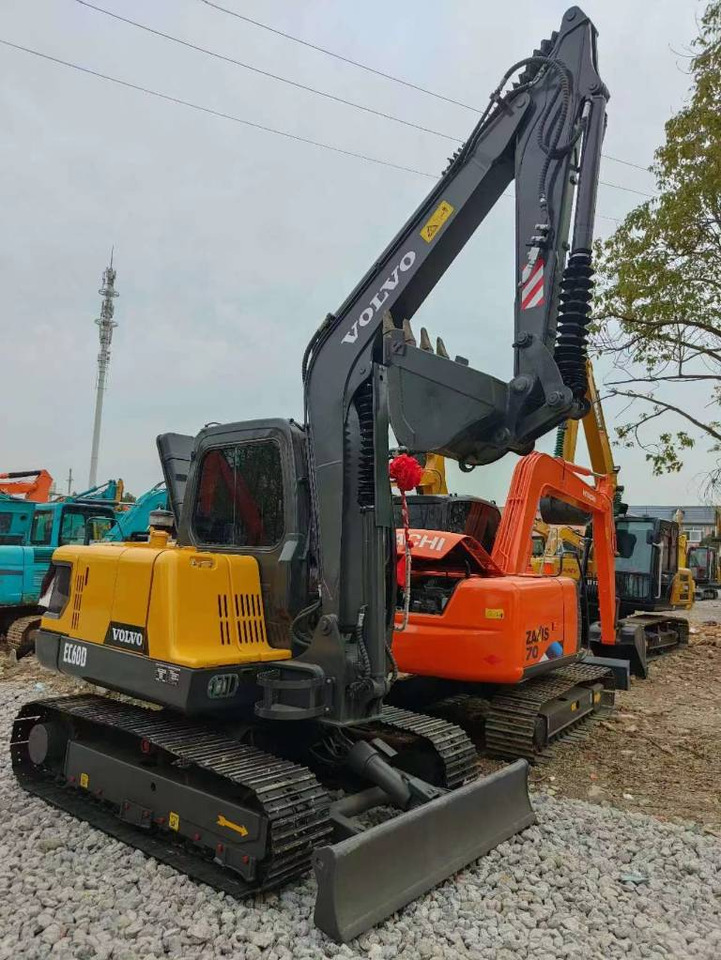 Мини-экскаватор Volvo EC55D: фото 1