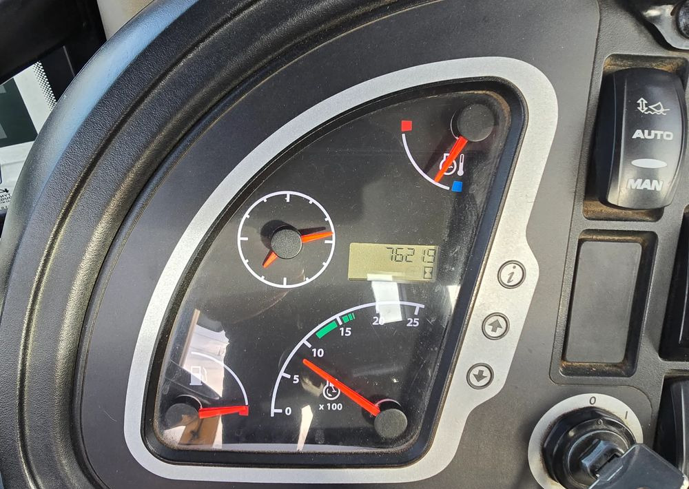 JCB - Экскаватор-погрузчик: фото 5 JCB - Экскаватор-погрузчик: фото 5