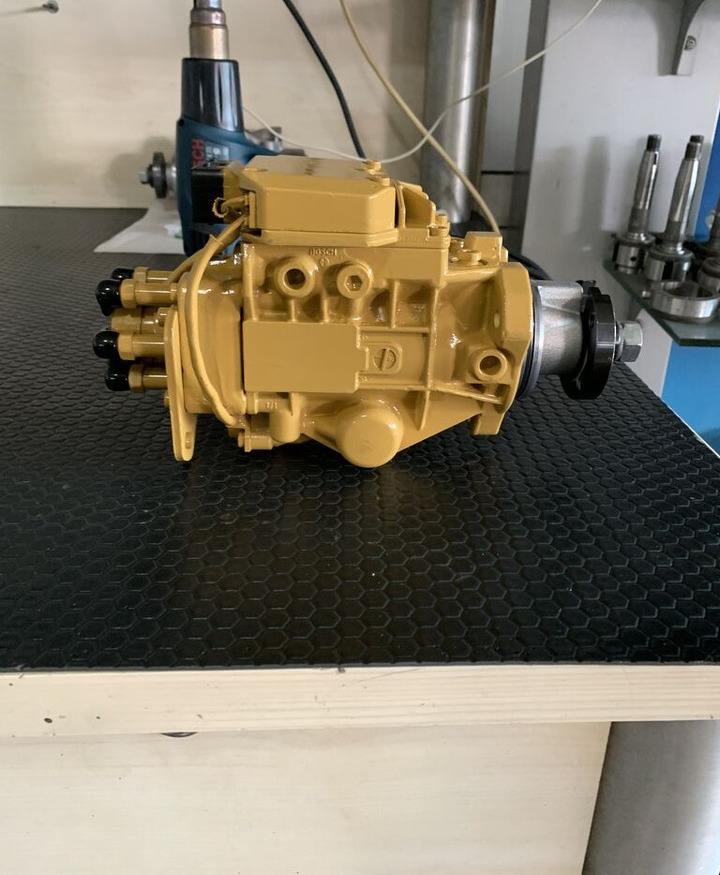 Bosch Caterpillar - Топливный насос для Грузовиков: фото 3 Bosch Caterpillar - Топливный насос для Грузовиков: фото 3