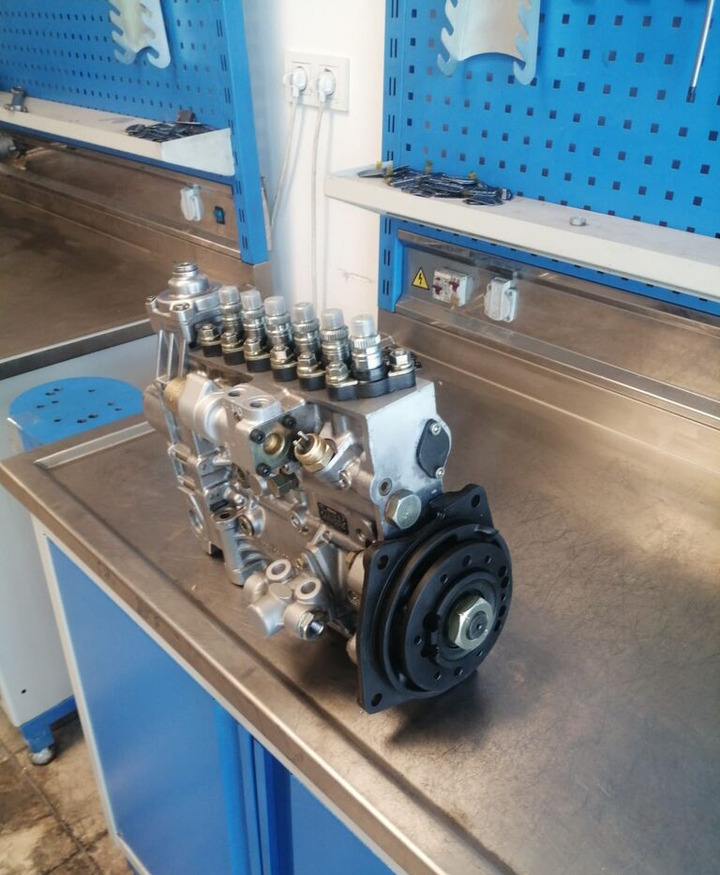 Bosch EXCHANGE A0250745702 Mercedes-Benz . truck - Топливный насос для Грузовиков: фото 2 Bosch EXCHANGE A0250745702 Mercedes-Benz . truck - Топливный насос для Грузовиков: фото 2