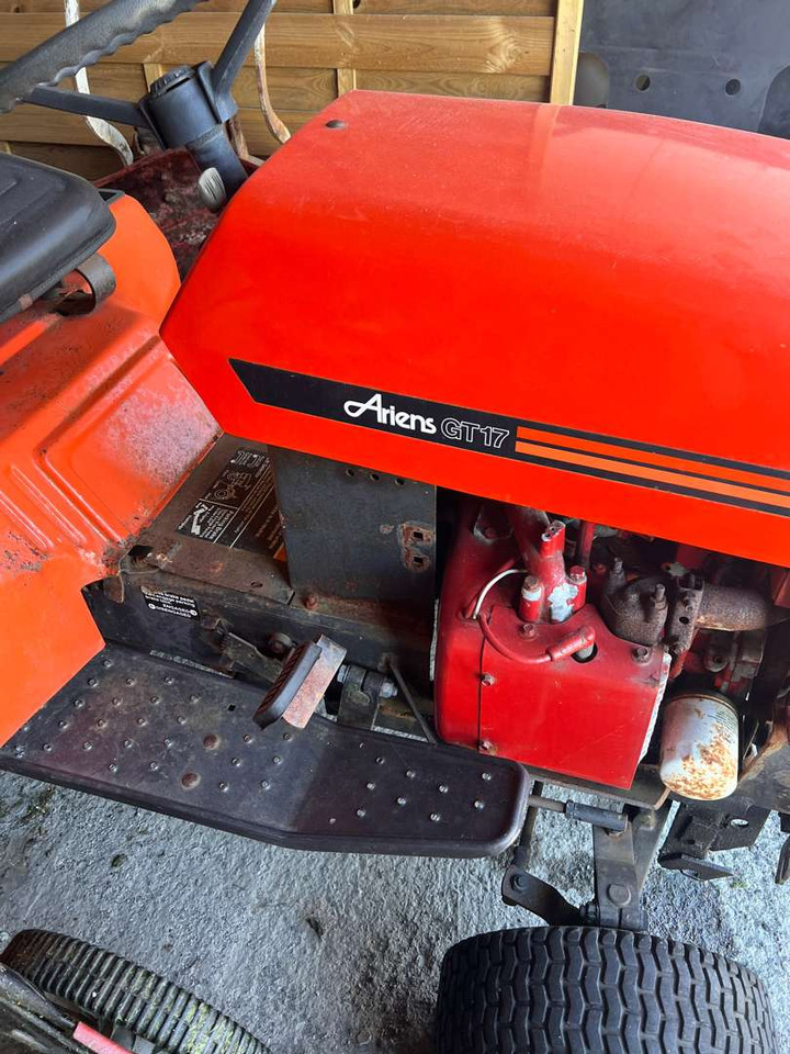 Ariens GT 17 Sitteklipper med kraftuttak (rep.-objekt) - Газонокосилка: фото 3 Ariens GT 17 Sitteklipper med kraftuttak (rep.-objekt) - Газонокосилка: фото 3