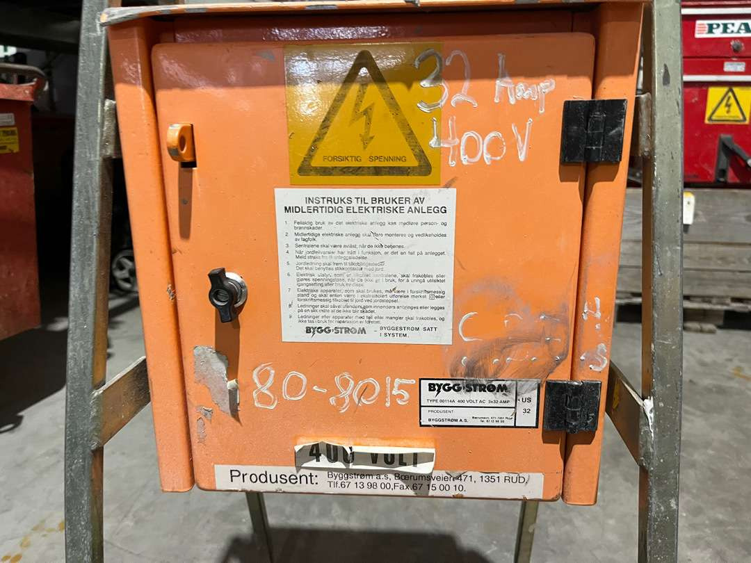 Strømskap fra Holte 400v - Инструмент/ Оборудование: фото 3 Strømskap fra Holte 400v - Инструмент/ Оборудование: фото 3