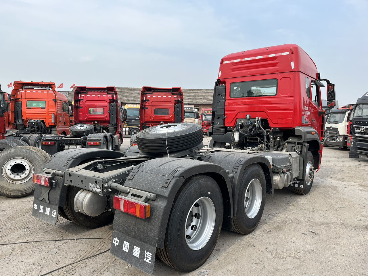 SINOTRUCK HAOHAN - Тягач: фото 4 SINOTRUCK HAOHAN - Тягач: фото 4