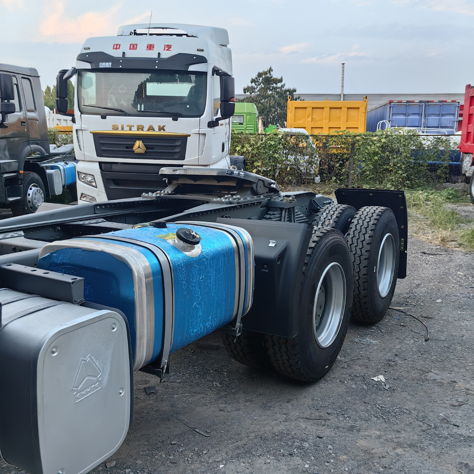 Sino truck - Тягач: фото 5 Sino truck - Тягач: фото 5