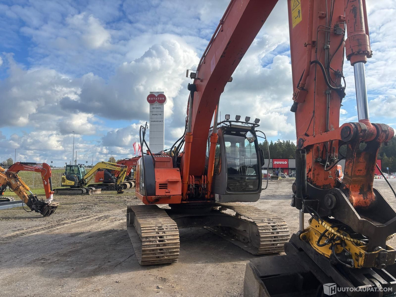 Hitachi ZX 225 USR lc kaivinkone, Lieto - Гусеничный экскаватор: фото 5 Hitachi ZX 225 USR lc kaivinkone, Lieto - Гусеничный экскаватор: фото 5