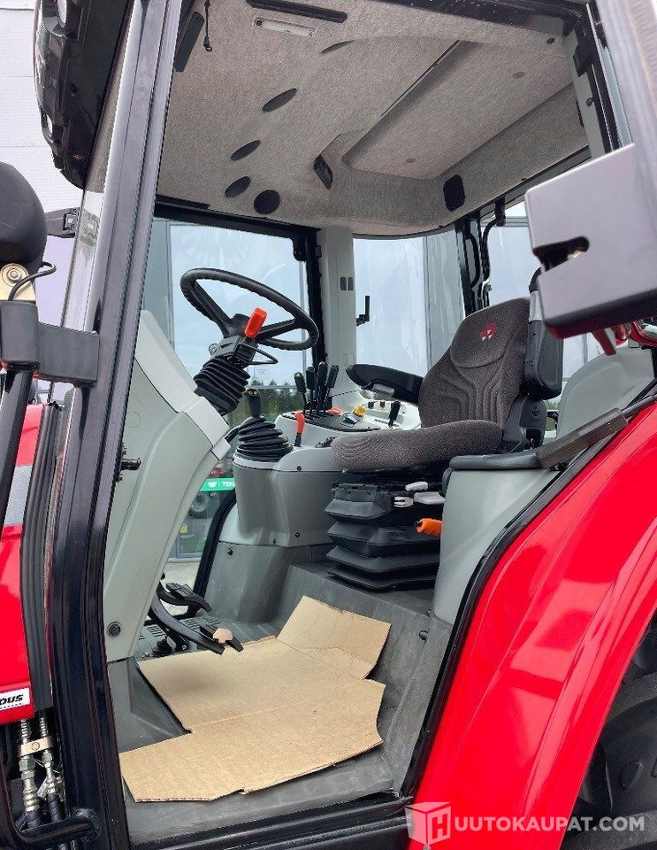 Massey Ferguson 5445, 2006, 4.4 l, HUOM TUNNIT VAIN 1 350 h, Lempäälä - Сельскохозяйственная техника: фото 5 Massey Ferguson 5445, 2006, 4.4 l, HUOM TUNNIT VAIN 1 350 h, Lempäälä - Сельскохозяйственная техника: фото 5