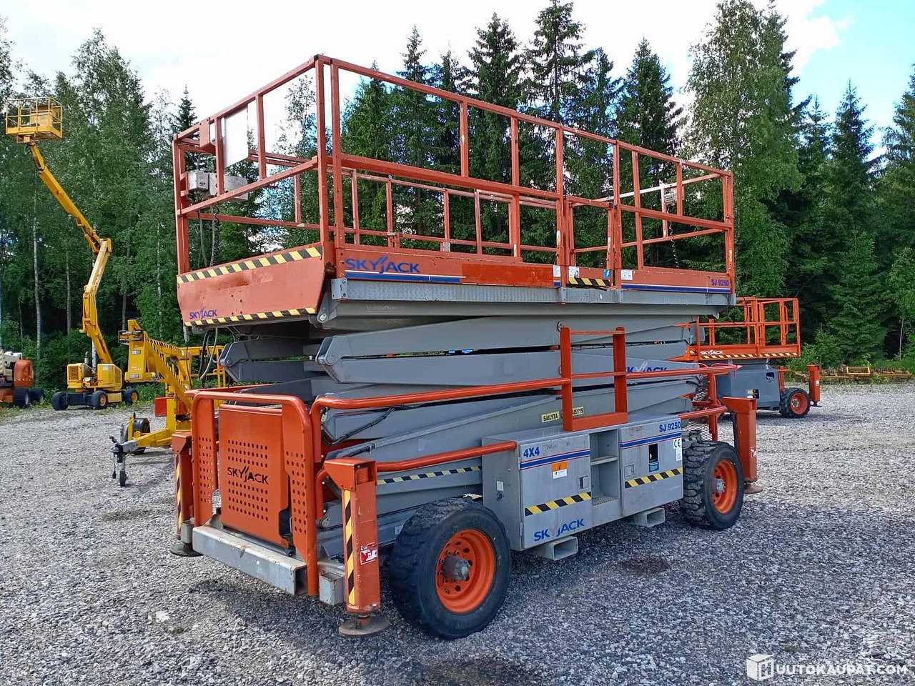 Skyjack SJ 9250 4x4 scissor lift, Inspected!, 2008, Hollola - Ножничный подъемник: фото 1 Skyjack SJ 9250 4x4 scissor lift, Inspected!, 2008, Hollola - Ножничный подъемник: фото 1