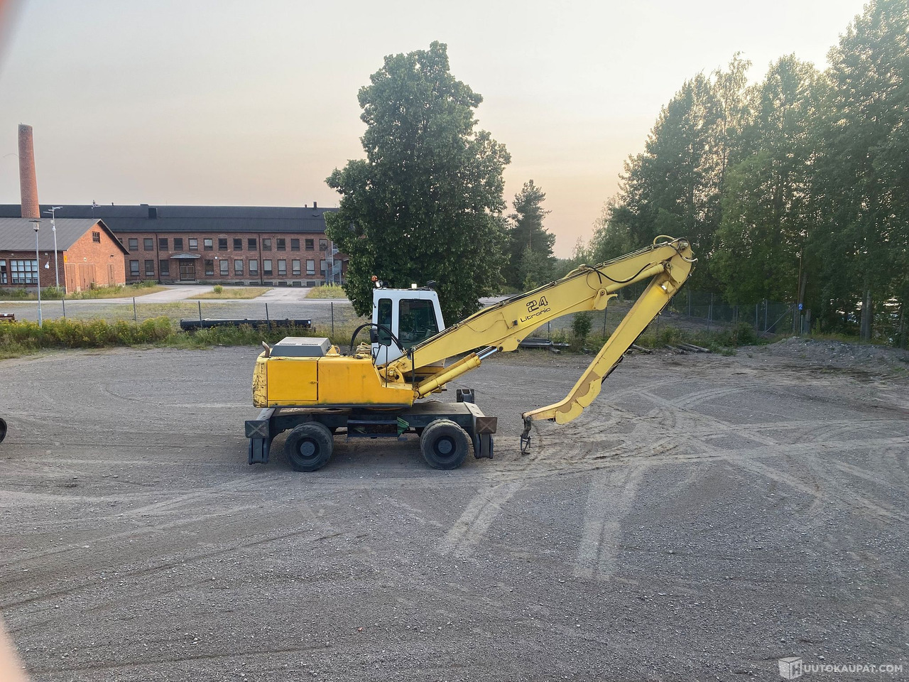 Liebherr 924, 2003, Hyvinkää - Строительная техника: фото 5 Liebherr 924, 2003, Hyvinkää - Строительная техника: фото 5