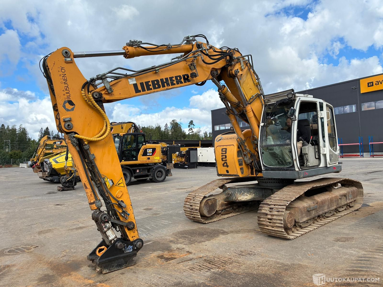 Liebherr R924 Compact, 2010 Lyhytperäinen Kaivinkone, Kerava - Строительная техника: фото 1 Liebherr R924 Compact, 2010 Lyhytperäinen Kaivinkone, Kerava - Строительная техника: фото 1