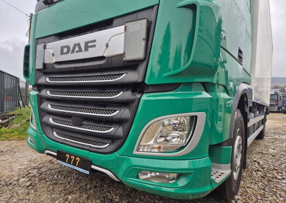 DAF XF ORYGINALNY PRZEBIEG z Niemiec / TANDEM ZESTAW PRZEJAZDOWY Z WINDĄ - Грузовик с закрытым кузовом: фото 5 DAF XF ORYGINALNY PRZEBIEG z Niemiec / TANDEM ZESTAW PRZEJAZDOWY Z WINDĄ - Грузовик с закрытым кузовом: фото 5