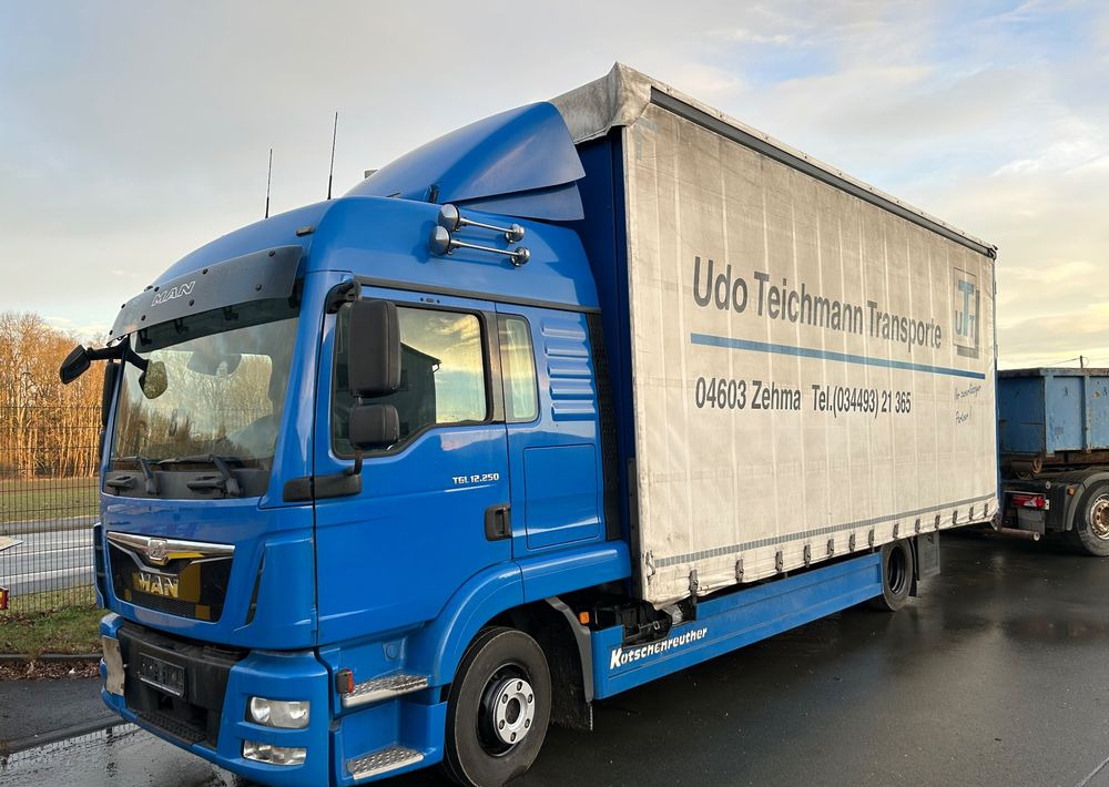 MAN TGL 12.250 cena za ZESTAW TANDEM UNIKAT przebieg z Niemiec MANUAL HAK / EURO 6 / przyczepa zestaw jumbo / opony 80% - Тентованный грузовик: фото 1 MAN TGL 12.250 cena za ZESTAW TANDEM UNIKAT przebieg z Niemiec MANUAL HAK / EURO 6 / przyczepa zestaw jumbo / opony 80% - Тентованный грузовик: фото 1