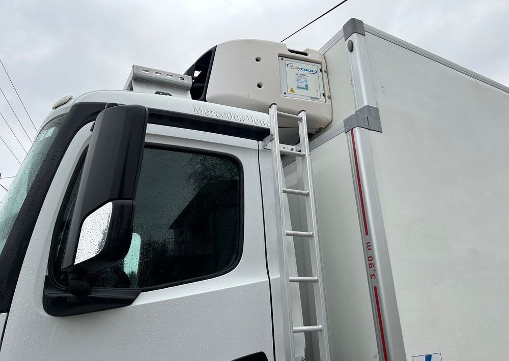 Рефрижератор Mercedes-Benz Antos 1824 CARRIER SUPRA 1150 DRZWI + winda i drzwi boczne / 7.7m / z Holandii / KLIMA LEKKI / Axor man Tgm T1000-R THERMO King: фото 14 Рефрижератор Mercedes-Benz Antos 1824 CARRIER SUPRA 1150 DRZWI + winda i drzwi boczne / 7.7m / z Holandii / KLIMA LEKKI / Axor man Tgm T1000-R THERMO King: фото 14