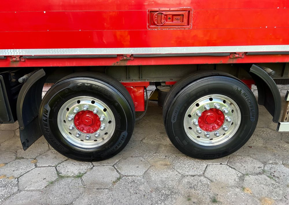 Schmitz Cargobull 7.7m OCYNK OSIE MERCEDES ALUFELGI KONTENER TANDEM NAPOJÓWKA OTWIERANY BOK DO NAPOJÓW STAN BDB - Прицеп-фургон: фото 5 Schmitz Cargobull 7.7m OCYNK OSIE MERCEDES ALUFELGI KONTENER TANDEM NAPOJÓWKA OTWIERANY BOK DO NAPOJÓW STAN BDB - Прицеп-фургон: фото 5