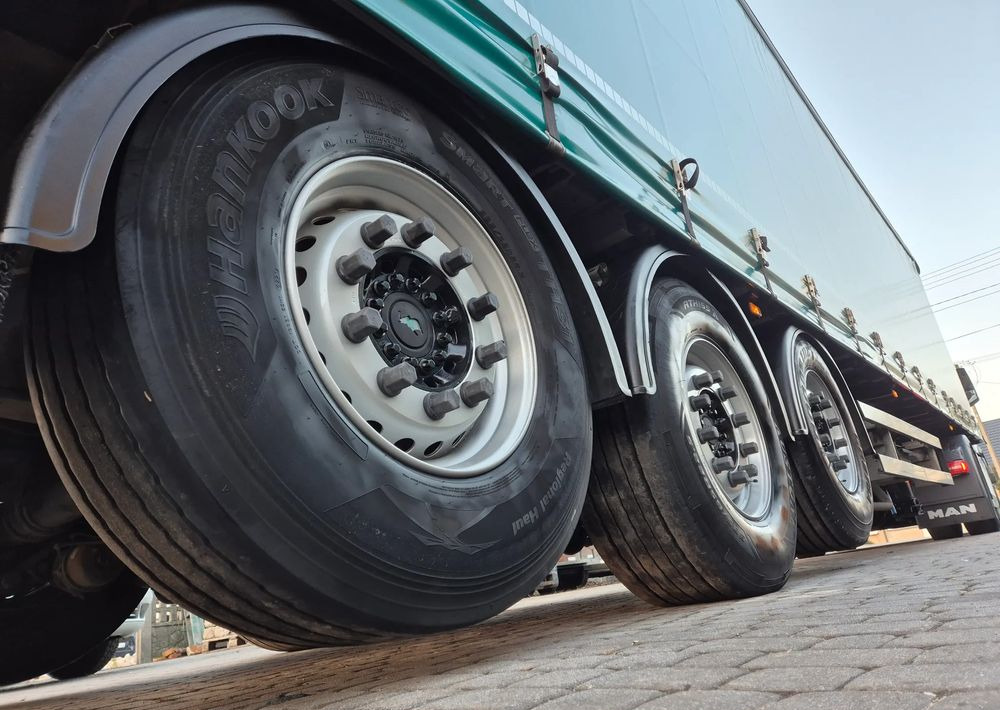 Schmitz Cargobull Standard 2018 2x oś podnoszona podnoszony dach z Niemiec / OŚ PODNOSZONA / ładne opony / nowa plandeka / od pierwszego właściciela / OKAZJA - Тентованный полуприцеп: фото 3 Schmitz Cargobull Standard 2018 2x oś podnoszona podnoszony dach z Niemiec / OŚ PODNOSZONA / ładne opony / nowa plandeka / od pierwszego właściciela / OKAZJA - Тентованный полуприцеп: фото 3