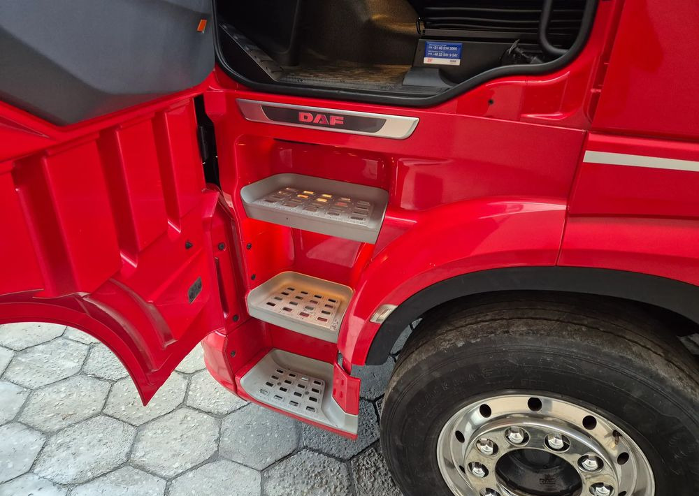 DAF ALUFELGI XF TOP1 366k km 2021 SSC TOP STANDARD / DUŻE KOTŁY / z Polski / jeden właściciel super zadbane 480 SERWISOWANE - Тягач: фото 5 DAF ALUFELGI XF TOP1 366k km 2021 SSC TOP STANDARD / DUŻE KOTŁY / z Polski / jeden właściciel super zadbane 480 SERWISOWANE - Тягач: фото 5