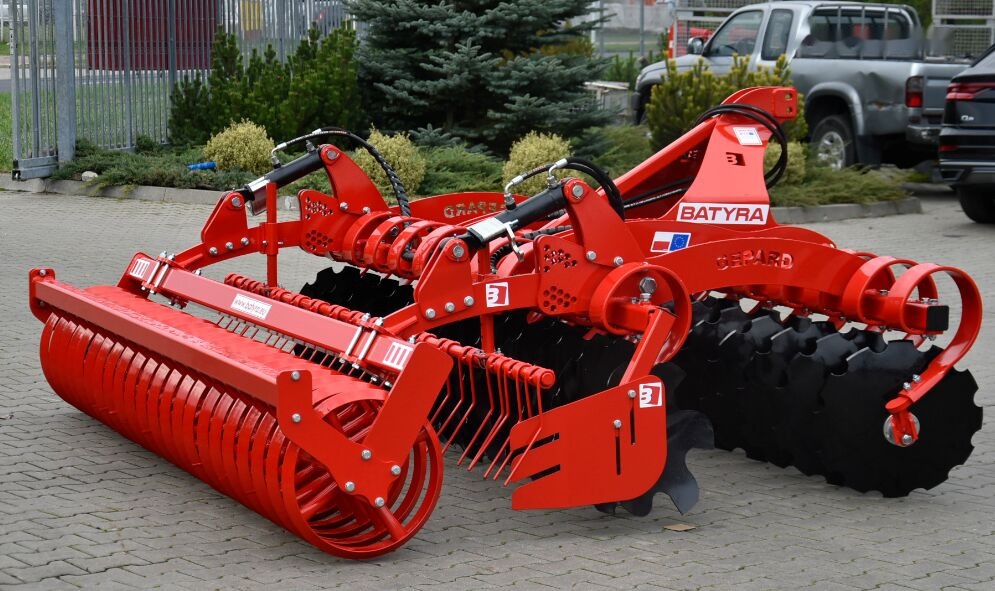New Batyra Gepard 4,0m składana hydraulicznie - Дисковая борона: фото 1 New Batyra Gepard 4,0m składana hydraulicznie - Дисковая борона: фото 1