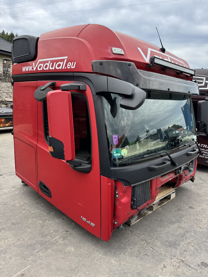 Mercedes-Benz ACTROS MP 4 2018 ROK truck - Кабина для Грузовиков: фото 2 Mercedes-Benz ACTROS MP 4 2018 ROK truck - Кабина для Грузовиков: фото 2