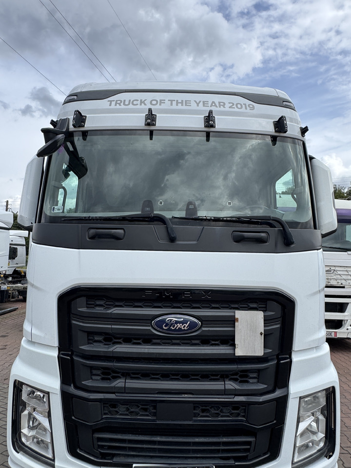 FORD F-MAX TRUCKS 500 - Кабина: фото 2 FORD F-MAX TRUCKS 500 - Кабина: фото 2