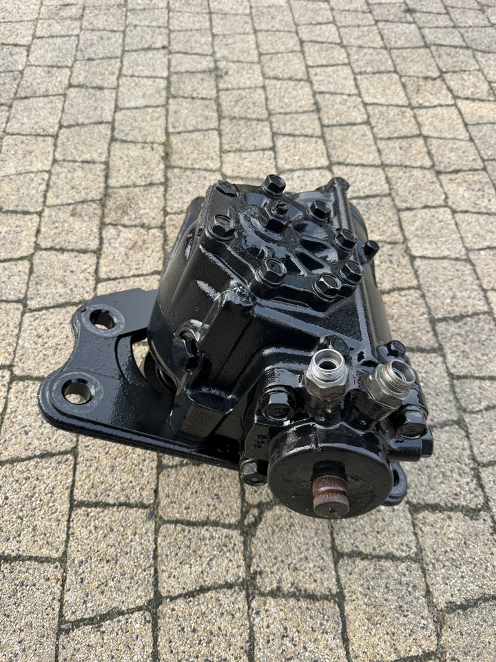 Ford F-Max 500 - Рулевая колонка: фото 2 Ford F-Max 500 - Рулевая колонка: фото 2