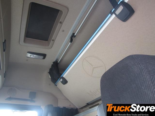 Mercedes-Benz Actros 1845 LS - Тягач: фото 5 Mercedes-Benz Actros 1845 LS - Тягач: фото 5