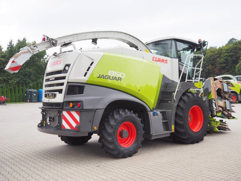 Claas Jaguar 850 4WD + Orbis 600 SD - Кормоуборочный комбайн: фото 3 Claas Jaguar 850 4WD + Orbis 600 SD - Кормоуборочный комбайн: фото 3
