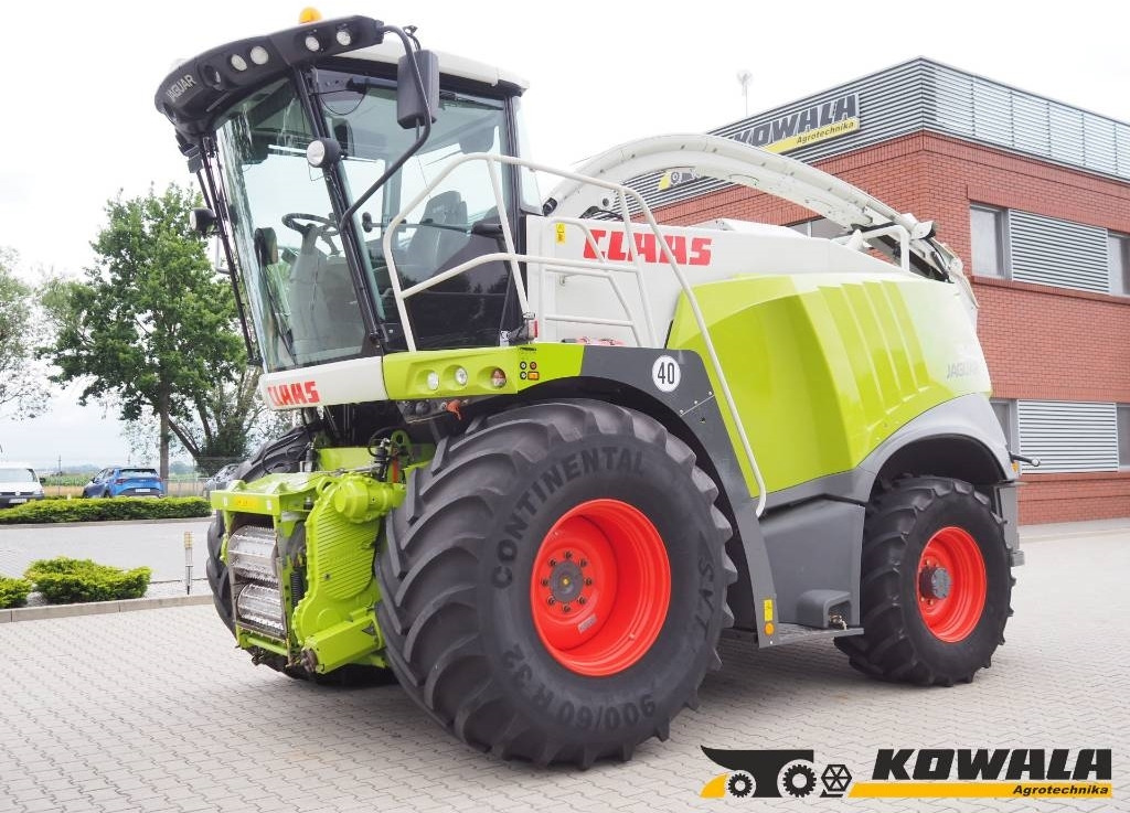 Claas Jaguar 940 4WD - Кормоуборочный комбайн: фото 1 Claas Jaguar 940 4WD - Кормоуборочный комбайн: фото 1