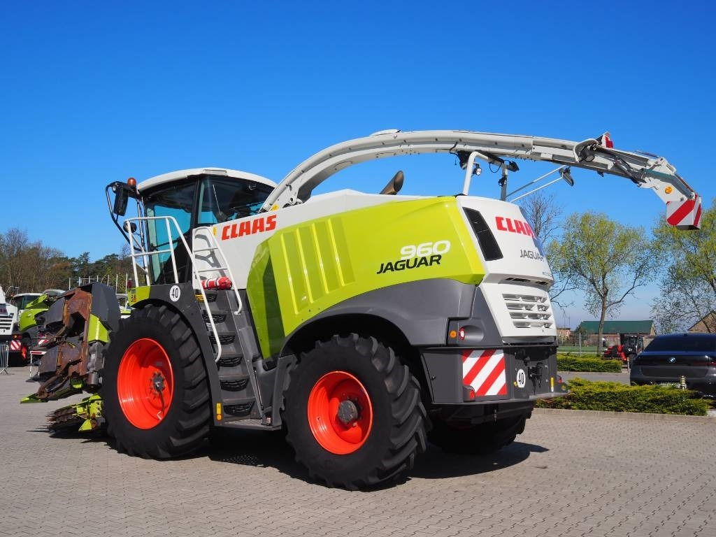 Claas Jaguar 960 4WD + Orbis 600 SD - Кормоуборочный комбайн: фото 2 Claas Jaguar 960 4WD + Orbis 600 SD - Кормоуборочный комбайн: фото 2