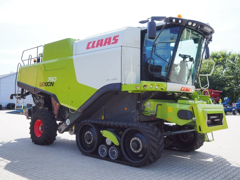 Claas Lexion 750TT + V900 - Зерноуборочный комбайн: фото 4 Claas Lexion 750TT + V900 - Зерноуборочный комбайн: фото 4