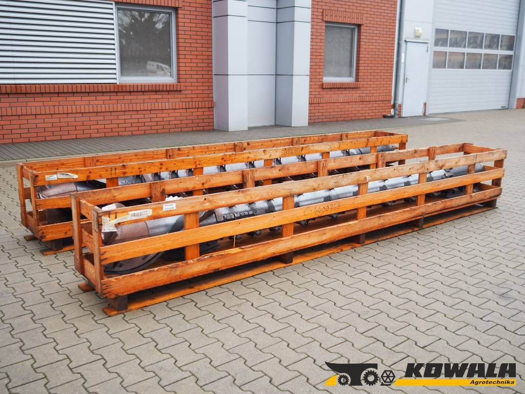 Claas Lexion - rotor right / left - Навесное оборудование для комбайна: фото 1 Claas Lexion - rotor right / left - Навесное оборудование для комбайна: фото 1