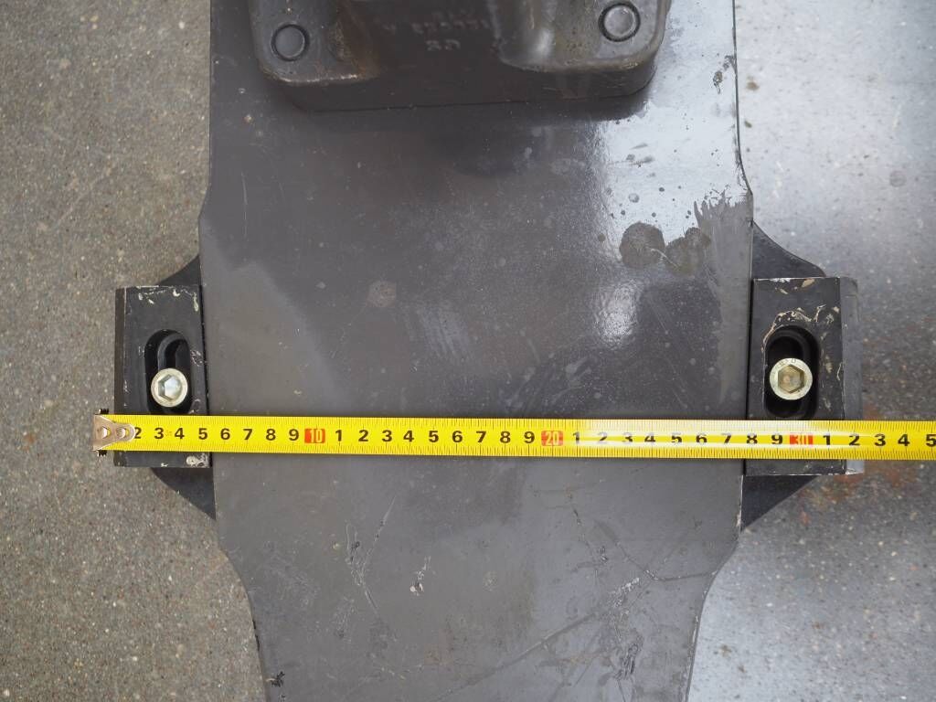 Claas Xerion - bumper hitch Piton Fix Rockinge - Кузов и экстерьер для Сельскохозяйственной техники: фото 3 Claas Xerion - bumper hitch Piton Fix Rockinge - Кузов и экстерьер для Сельскохозяйственной техники: фото 3