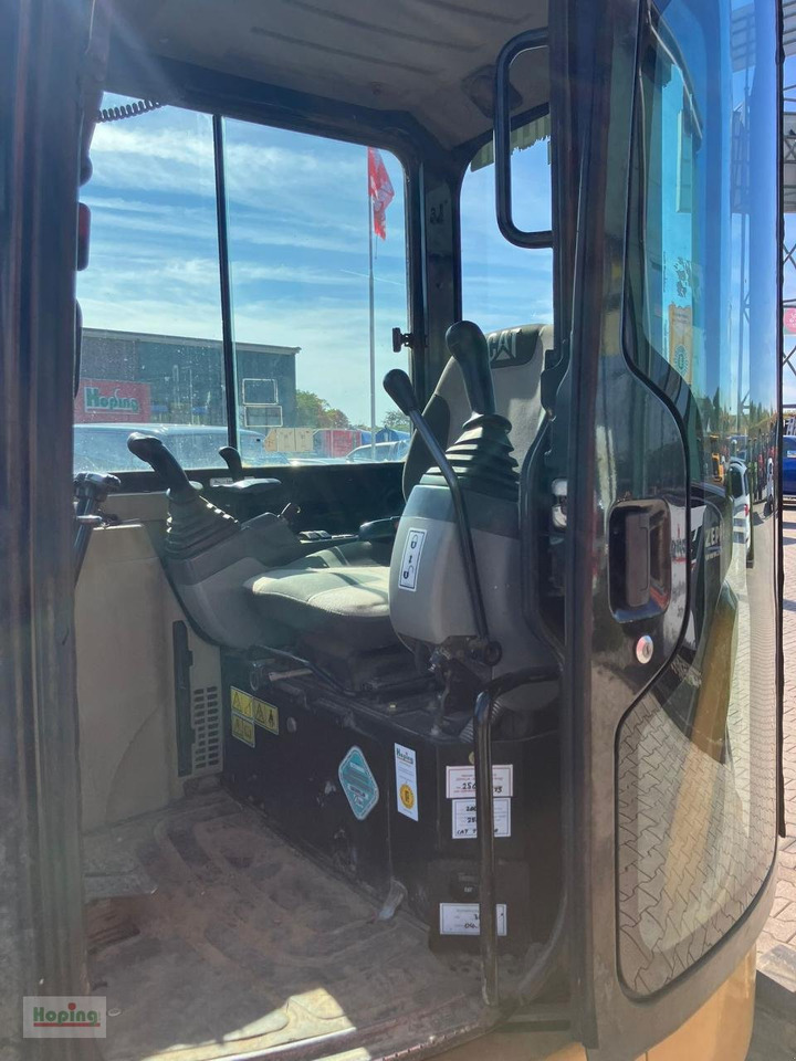 CAT 305C CR - Мини-экскаватор: фото 5 CAT 305C CR - Мини-экскаватор: фото 5