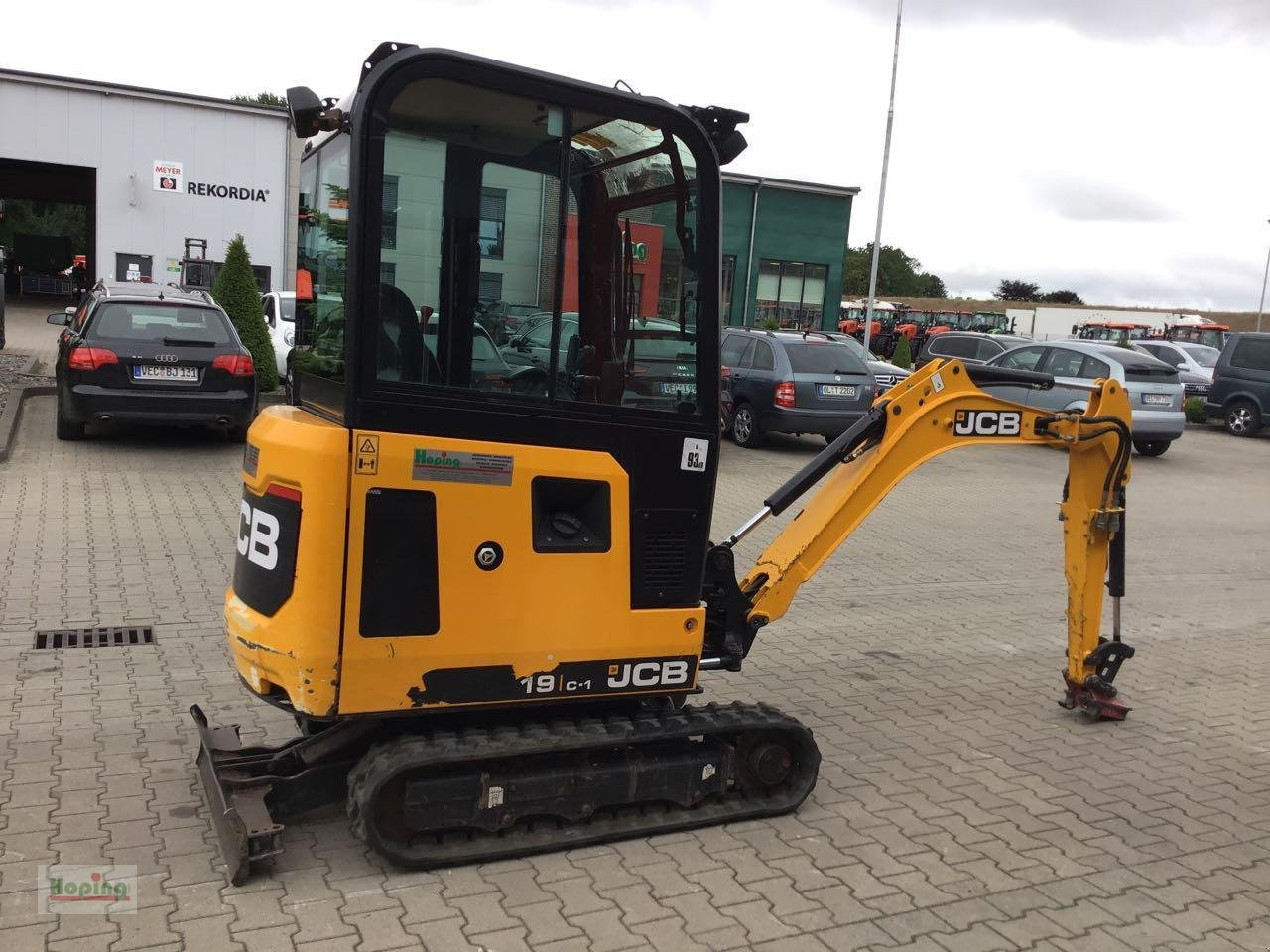 JCB 19C-1 - Мини-экскаватор: фото 4 JCB 19C-1 - Мини-экскаватор: фото 4