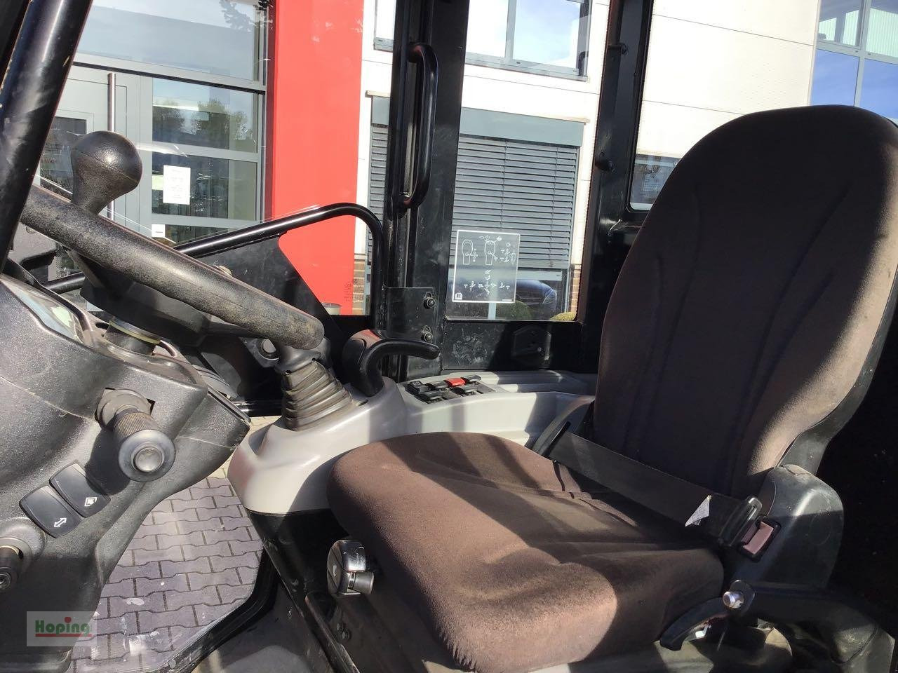 Компактный фронтальный погрузчик JCB 403 PLUS: фото 8