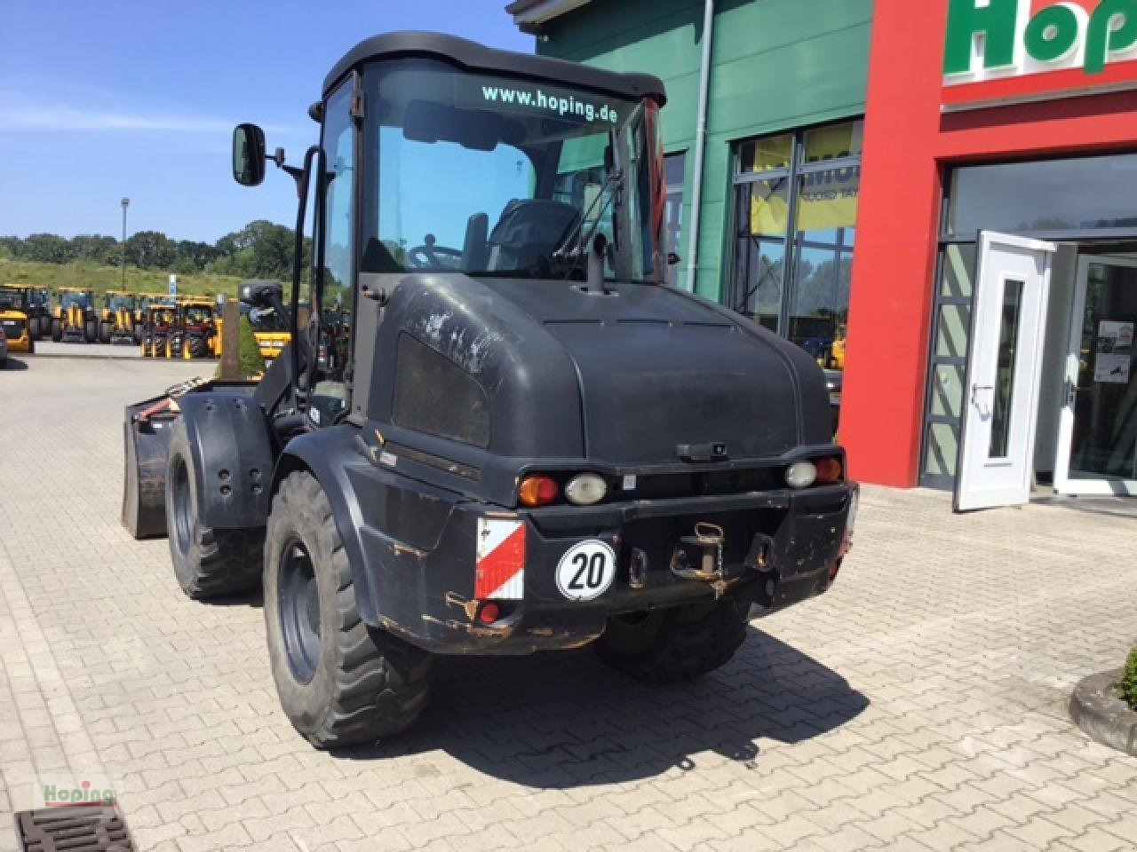 Колёсный погрузчик JCB 409: фото 8 Колёсный погрузчик JCB 409: фото 8