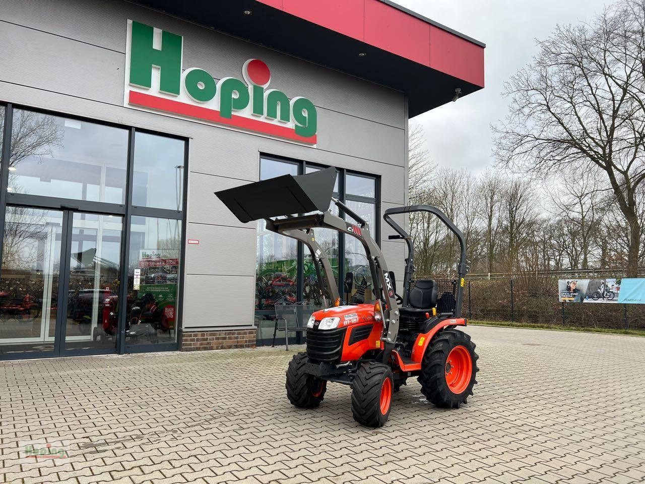 Kubota B1 181 - Коммунальный трактор: фото 1 Kubota B1 181 - Коммунальный трактор: фото 1